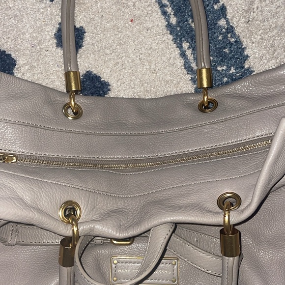 Marc Jacob’s Tote! - Picture 5 of 7